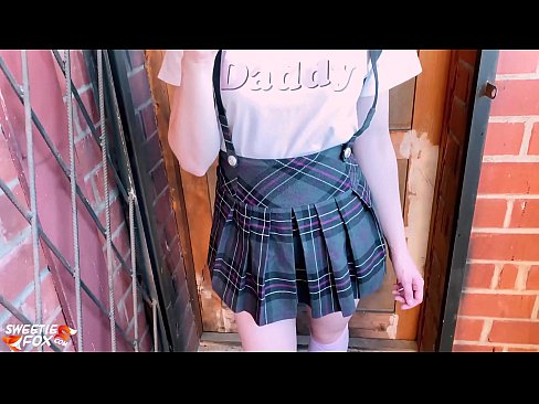 ❤️ Koolitüdruk imeb sügavalt oma riista ja kuratab klasside asemel. ❤️❌ Pornovideo at us ☑